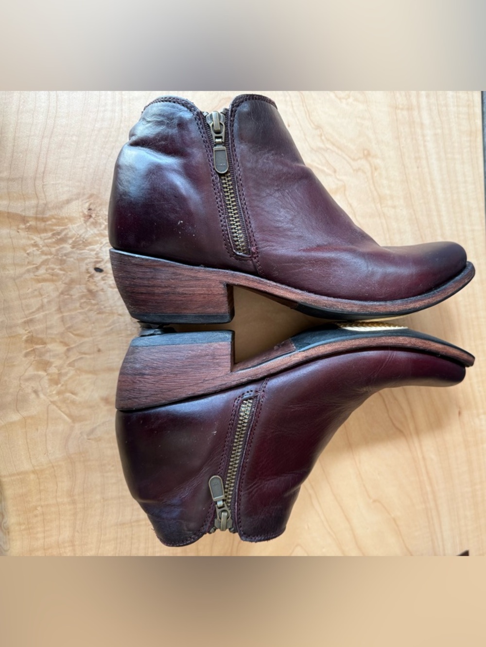 LibertyBlack twin zip booties, 8.5, deep maroon shade, EUC, Mexico, sturdy - Picture 5 of 16